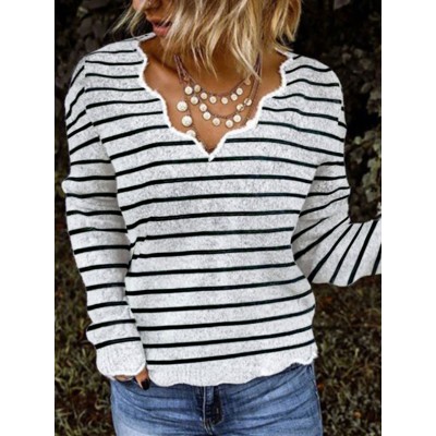 V-neck striped bottoming shirt, a versatile top that can be worn inside or outside HF1402-02-03